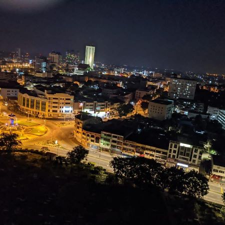 Looking For... A Staycation Куала Теренгану Екстериор снимка