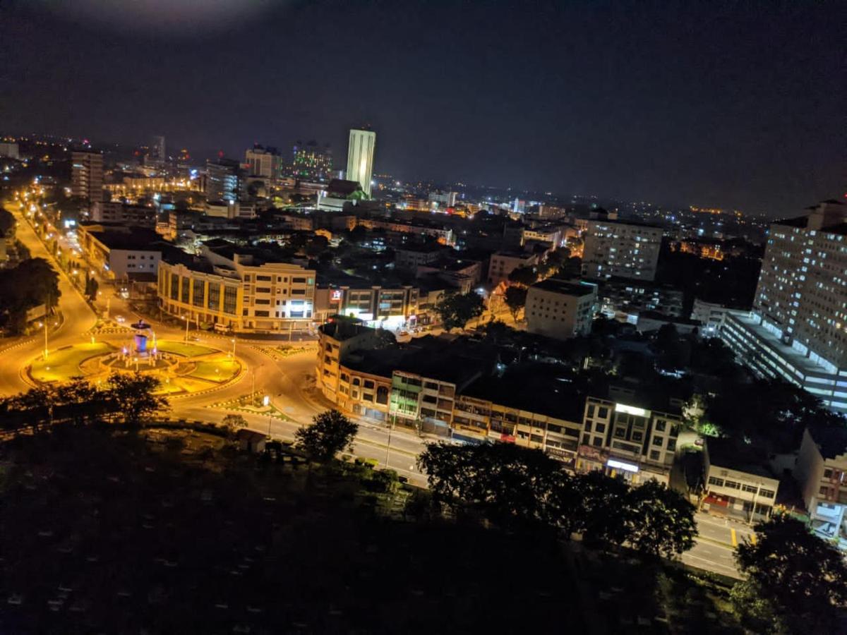 Looking For... A Staycation Куала Теренгану Екстериор снимка