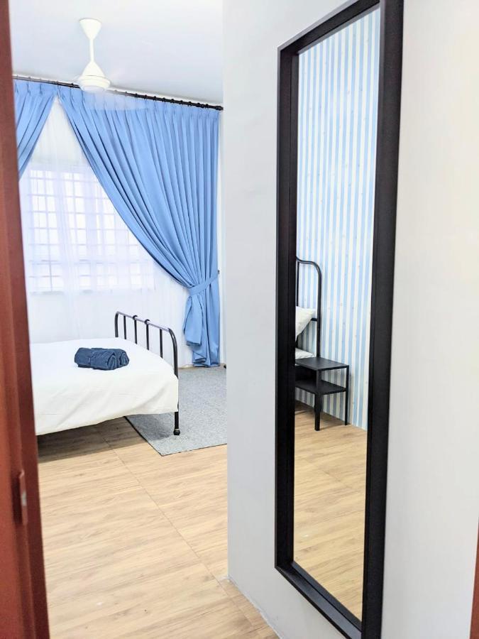 Looking For... A Staycation Куала Теренгану Екстериор снимка